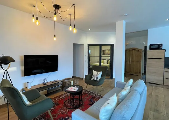 公寓 Panoramablick By Interhome